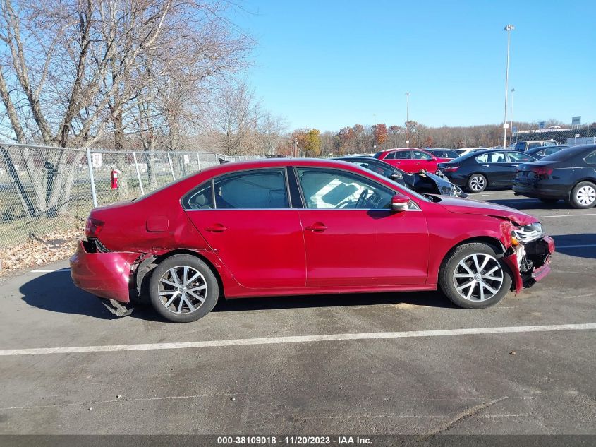 2017 VOLKSWAGEN JETTA 1.4T SE - 3VWDB7AJ0HM323949