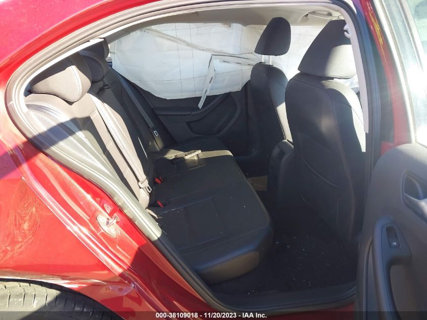 2017 VOLKSWAGEN JETTA 1.4T SE - 3VWDB7AJ0HM323949
