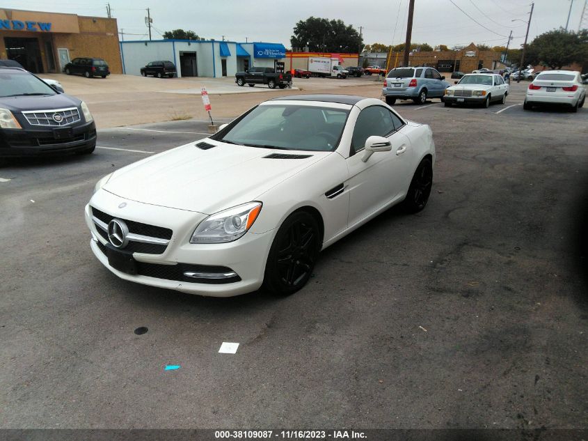 2013 MERCEDES-BENZ SLK 250 - WDDPK4HA5DF070485