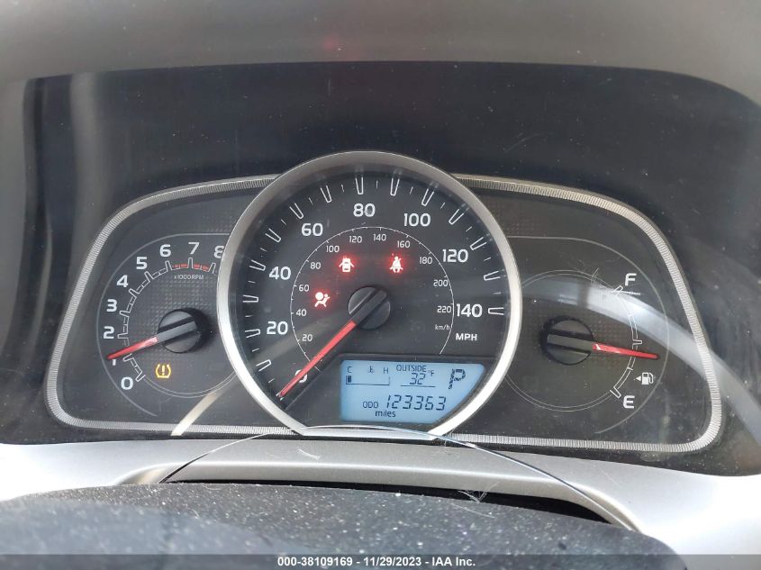 2014 TOYOTA RAV4 XLE - 2T3RFREVXEW142664
