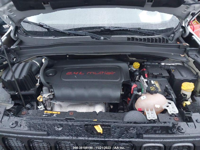 2017 JEEP RENEGADE TRAILHAWK 4X4 - ZACCJBCB5HPE92310