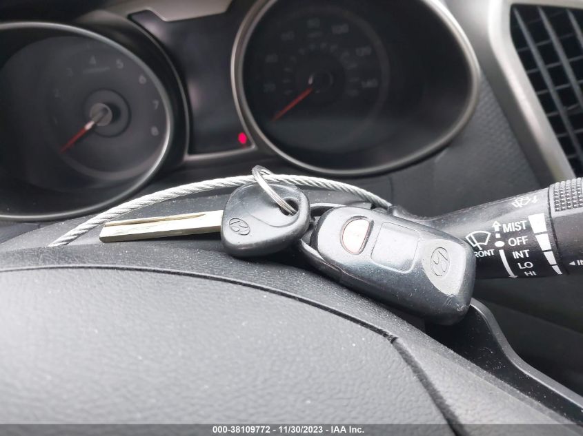 2013 HYUNDAI VELOSTER - KMHTC6AD3DU117154