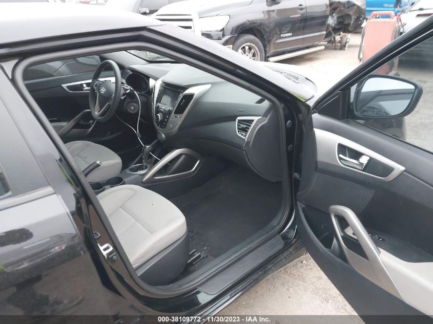2013 HYUNDAI VELOSTER - KMHTC6AD3DU117154