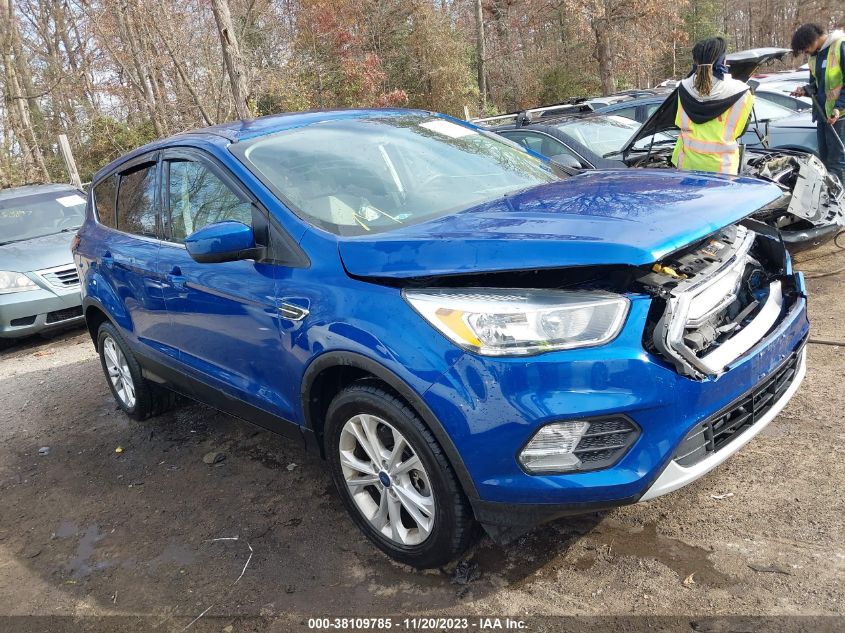 2017 FORD ESCAPE SE - 1FMCU9GD2HUD15137