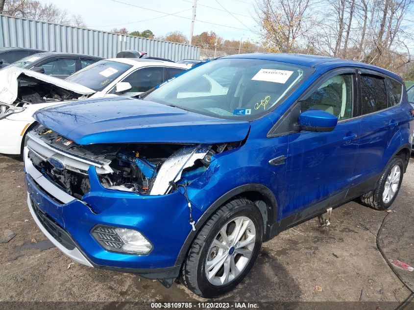 2017 FORD ESCAPE SE - 1FMCU9GD2HUD15137