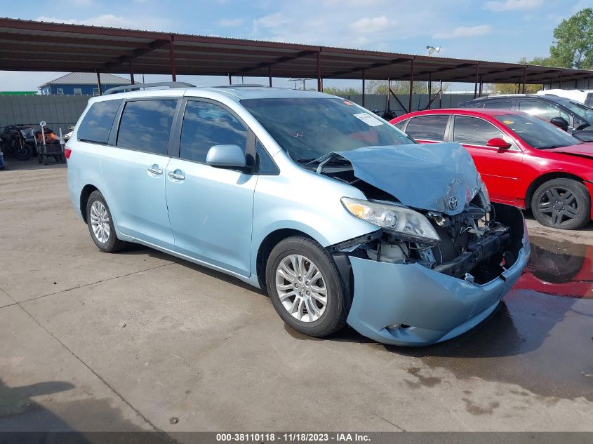 5TDYK3DC0GS692786 2016 TOYOTA SIENNA, photo no. 1