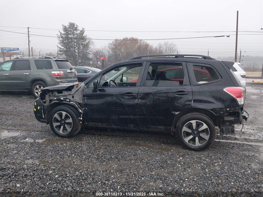 VIN JF2SJAJC1JH494250 2018 SUBARU FORESTER 2.5I LIMITED