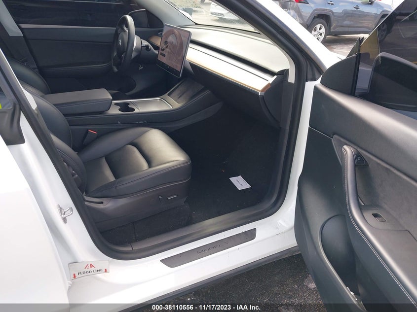 VIN 5YJYGDEE2MF193463 2021 TESLA MODEL Y