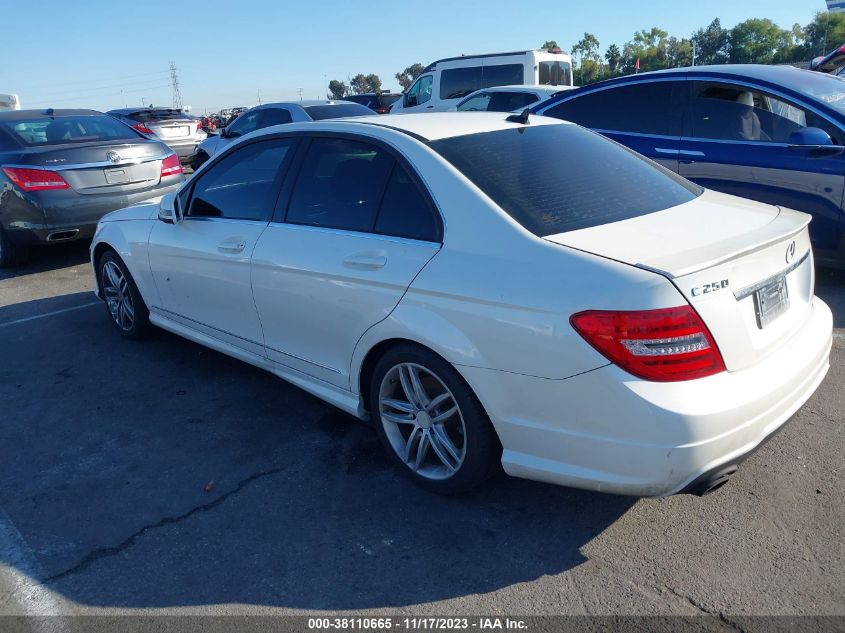 2014 MERCEDES-BENZ C 250 SPORT/LUXURY - WDDGF4HB8EG239682