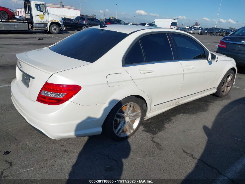 2014 MERCEDES-BENZ C 250 SPORT/LUXURY - WDDGF4HB8EG239682