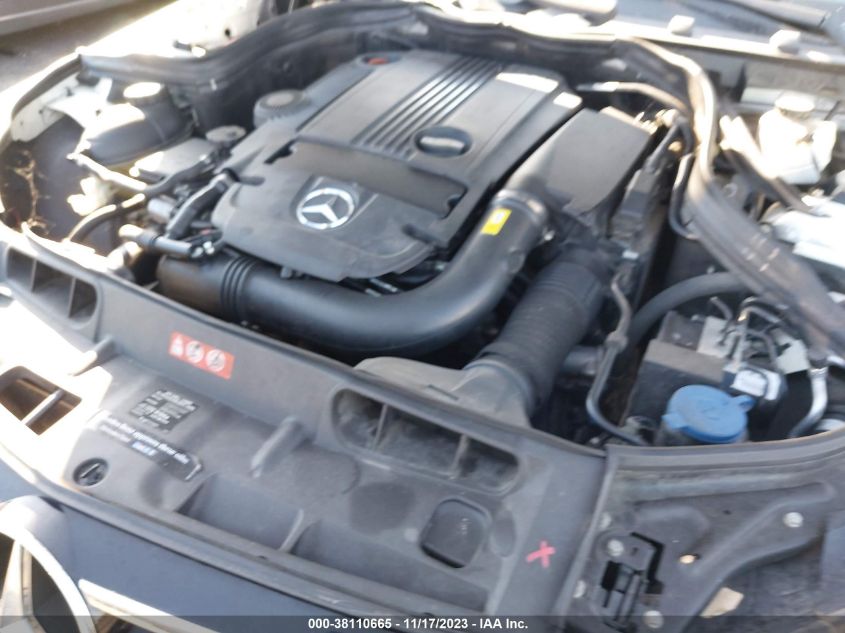2014 MERCEDES-BENZ C 250 SPORT/LUXURY - WDDGF4HB8EG239682