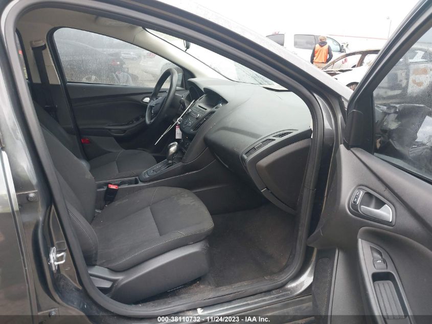 2016 FORD FOCUS SE - 1FADP3F20GL401800