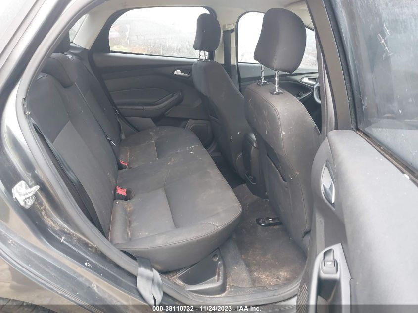 2016 FORD FOCUS SE - 1FADP3F20GL401800