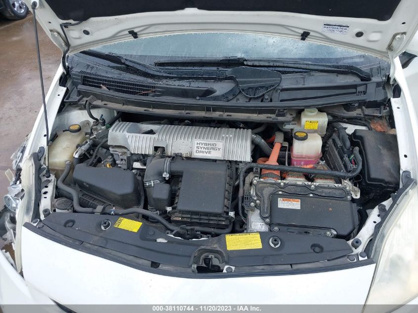 2013 TOYOTA PRIUS TWO - JTDKN3DU1D5686048