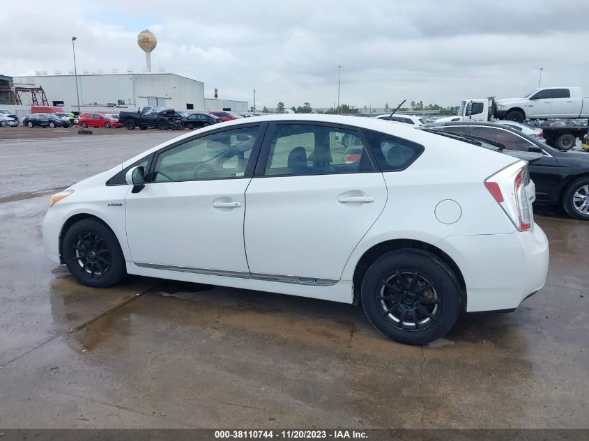 2013 TOYOTA PRIUS TWO - JTDKN3DU1D5686048