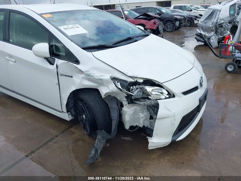 2013 TOYOTA PRIUS TWO - JTDKN3DU1D5686048