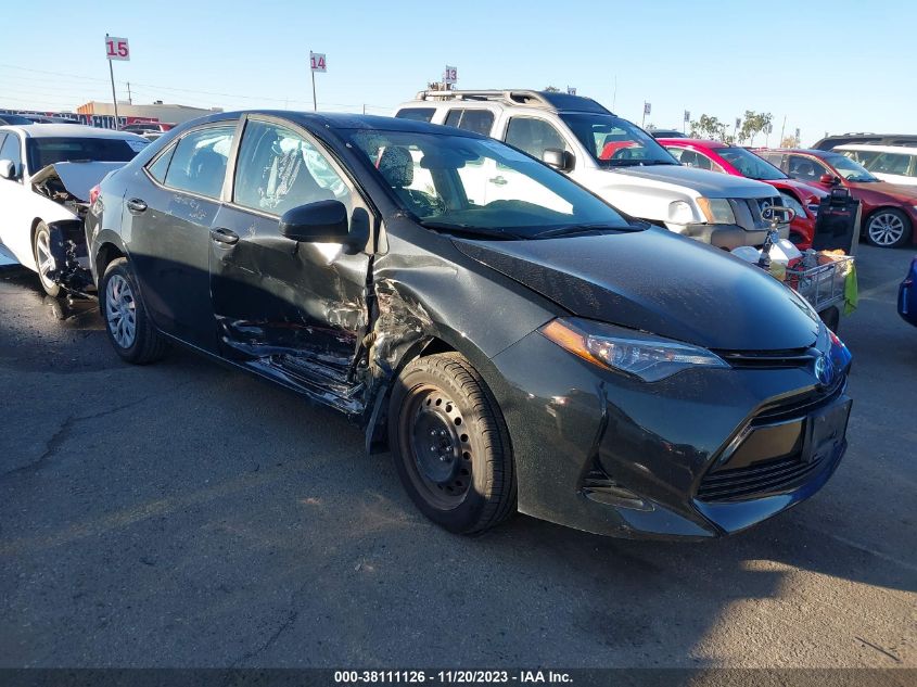 2018 TOYOTA COROLLA LE - 5YFBURHE1JP796198