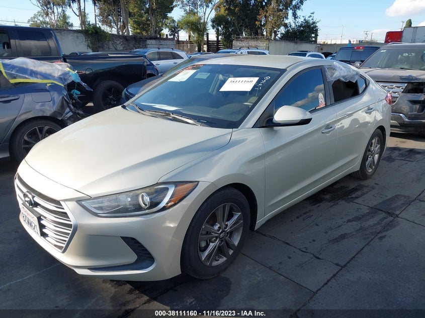 VIN 5NPD84LF8HH067123 2017 HYUNDAI ELANTRA SE