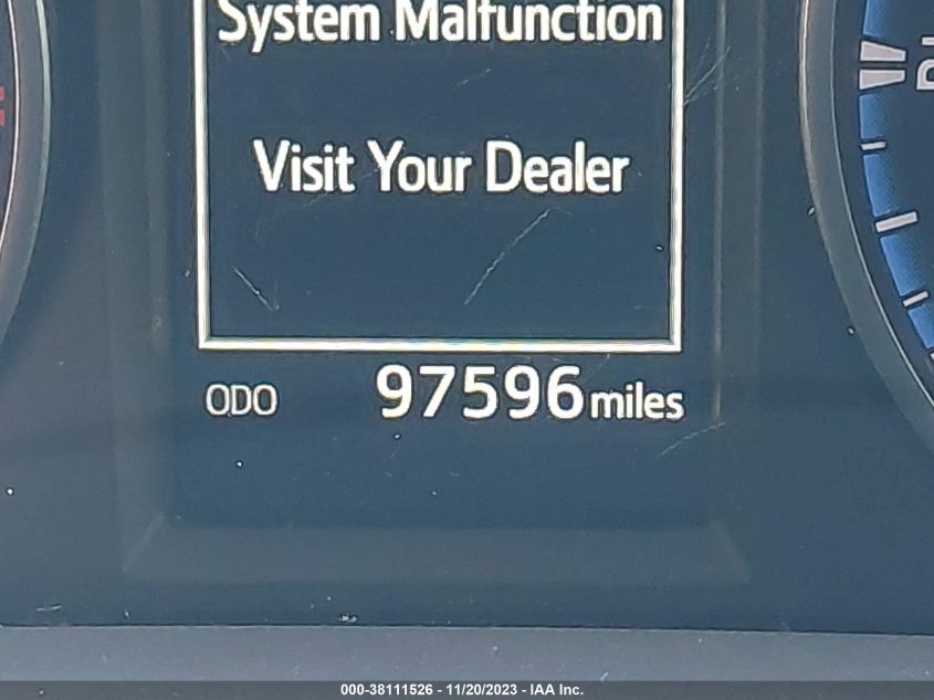 2018 TOYOTA RAV4 LE - JTMBFREV7JD223677