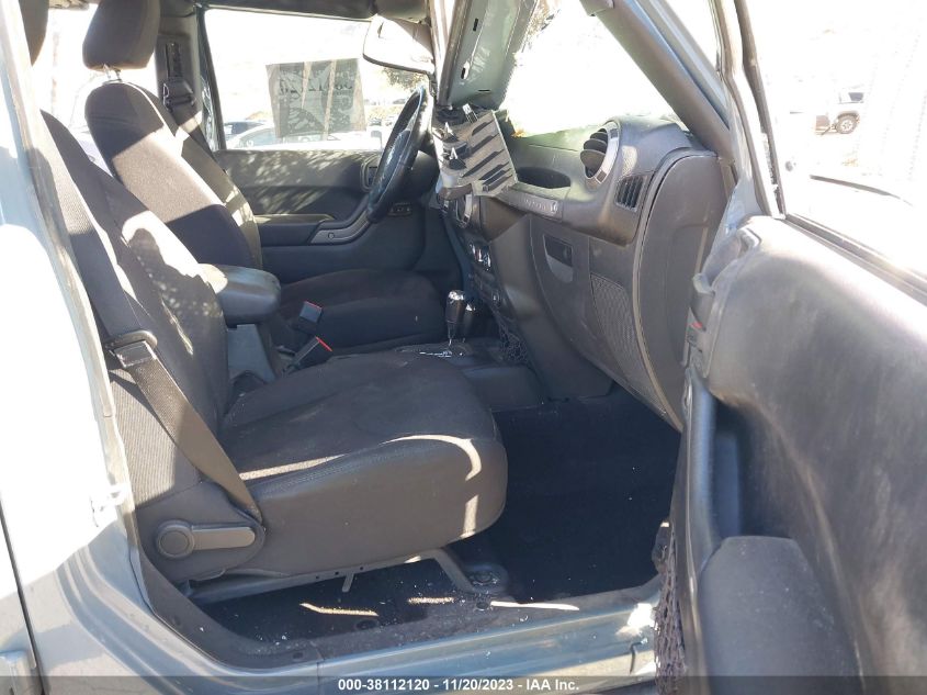 2015 JEEP WRANGLER UNLIMITED SPORT - 1C4BJWDG1FL547009