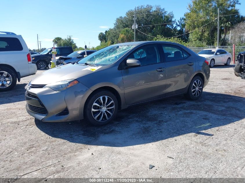 2018 TOYOTA COROLLA LE - 5YFBURHE8JP813837