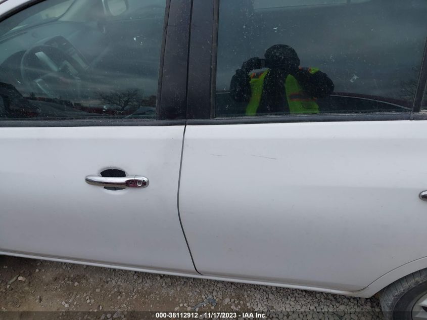 2019 NISSAN VERSA 1.6 SV - 3N1CN7APXKL817570