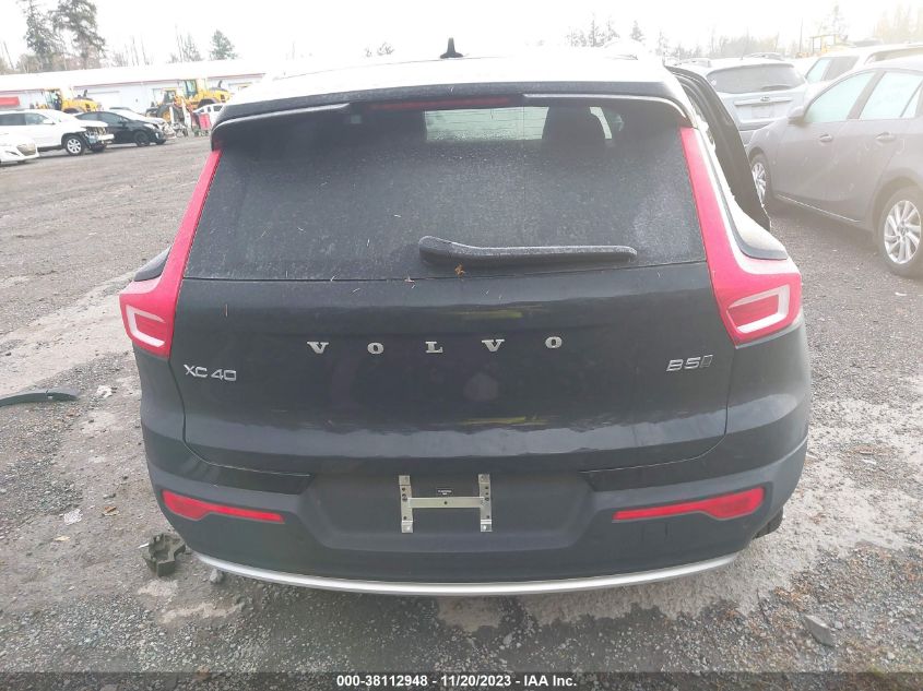 2023 VOLVO XC40 B5 ULTIMATE BRIGHT THEME YV4L12UA7P2055940