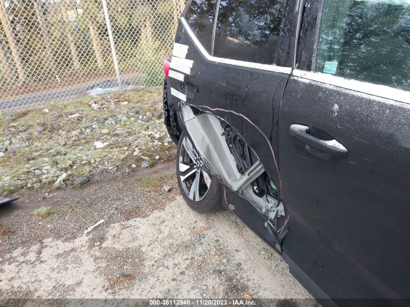 2023 VOLVO XC40 B5 ULTIMATE BRIGHT THEME YV4L12UA7P2055940