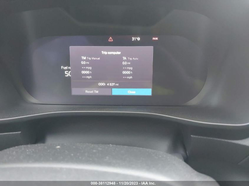 2023 VOLVO XC40 B5 ULTIMATE BRIGHT THEME YV4L12UA7P2055940