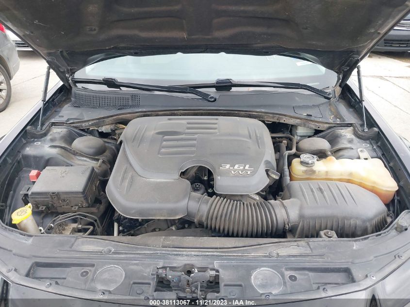 2015 CHRYSLER 300C 2C3CCAEG1FH791843