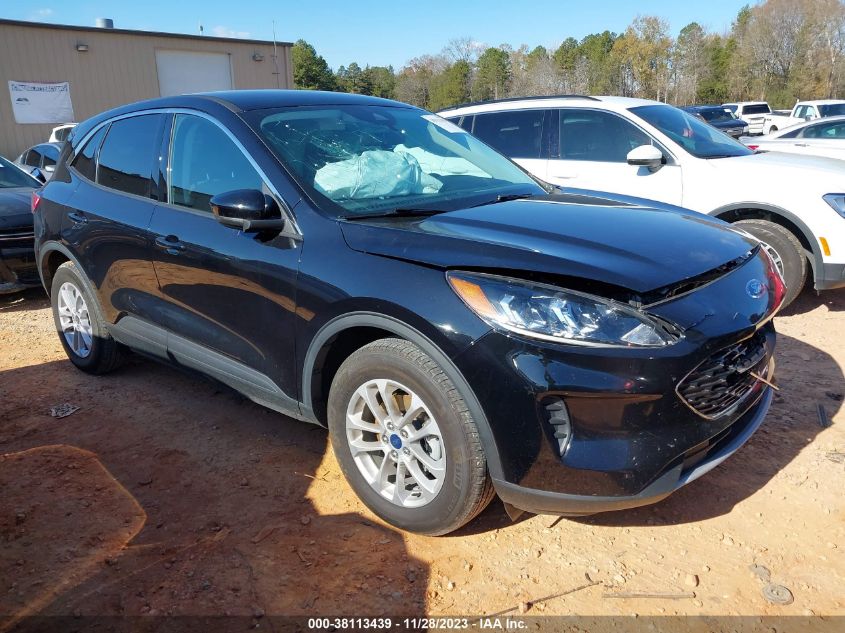 2021 FORD ESCAPE SE - 1FMCU0G67MUA43126