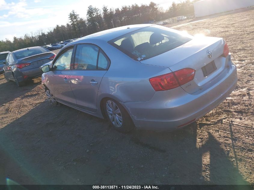 2014 VOLKSWAGEN JETTA 2.0L S - 3VW2K7AJ3EM240745