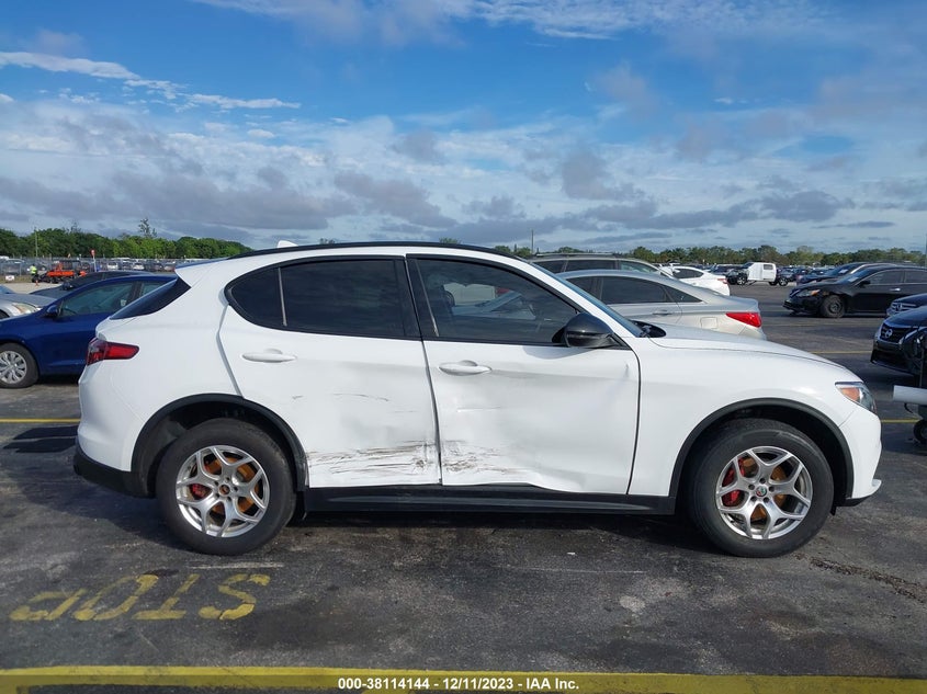 VIN: ZASPAJANXL7C86258 2020 ALFA ROMEO STELVIO