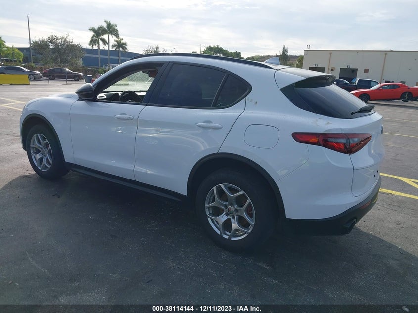 VIN ZASPAJANXL7C86258 2020 ALFA ROMEO STELVIO