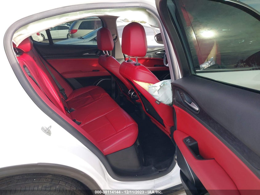 VIN ZASPAJANXL7C86258 2020 ALFA ROMEO STELVIO
