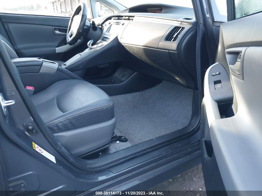 2013 TOYOTA PRIUS FOUR - JTDKN3DU7D5552340