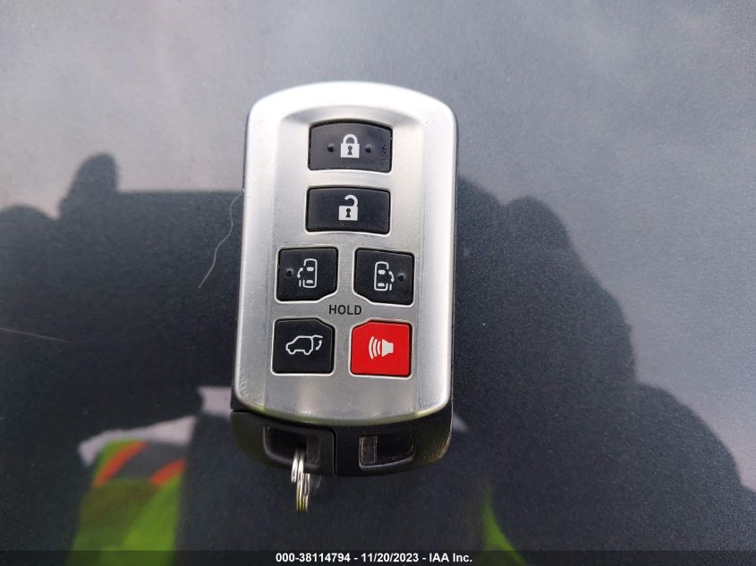 2014 TOYOTA SIENNA XLE V6 8 PASSENGER - 5TDYK3DC1ES409289