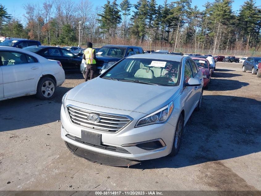 2017 HYUNDAI SONATA SE - 5NPE24AF5HH555244