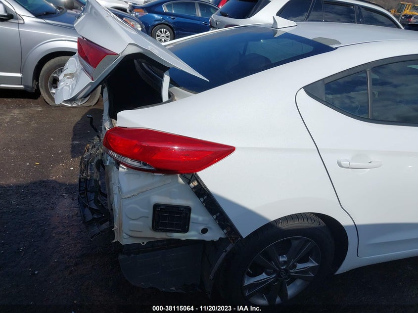 VIN 5NPD84LF8HH117647 2017 HYUNDAI ELANTRA SE