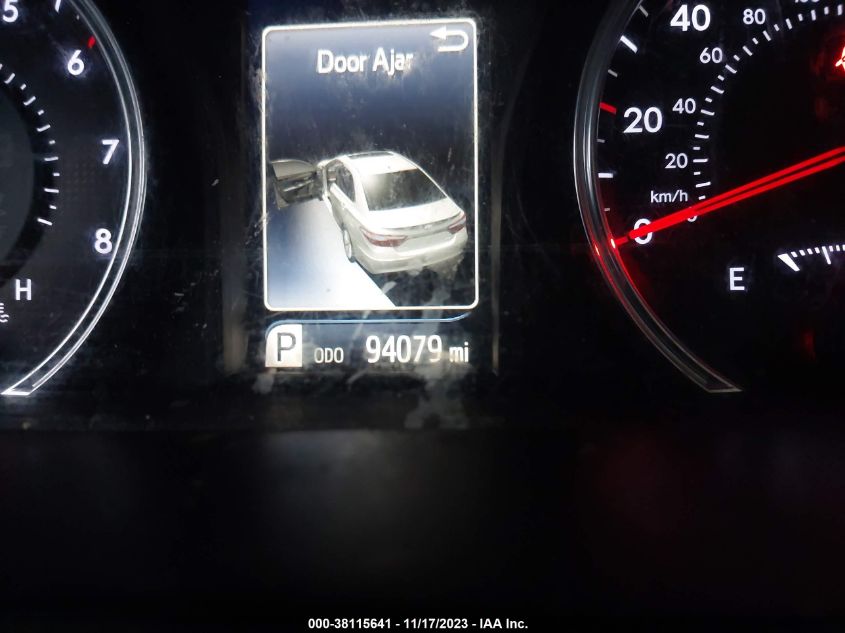 2017 TOYOTA CAMRY SE - 4T1BF1FK1HU793587