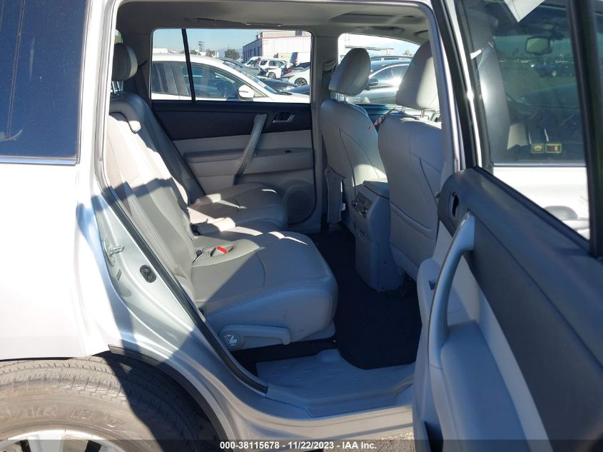2013 TOYOTA HIGHLANDER SE V6 - 5TDZK3EH9DS110999