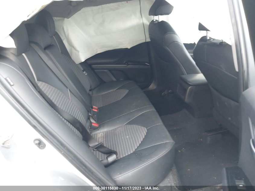 2018 TOYOTA CAMRY SE - 4T1B11HK1JU634795