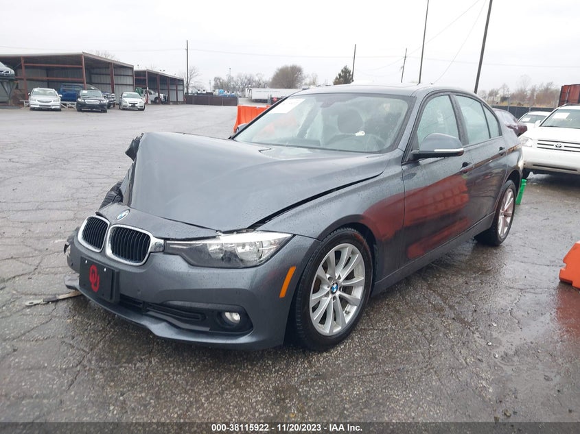 VIN: WBA8E5G36HNU45453 2017 BMW 320I XDRIVE
