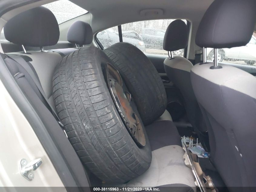 2013 CHEVROLET CRUZE LS AUTO - 1G1PA5SG3D7179563