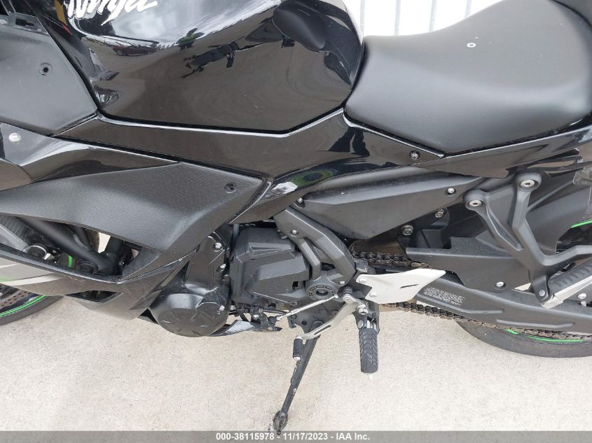 VIN JKAEXEK18KDA32420 2019 KAWASAKI EX650 F