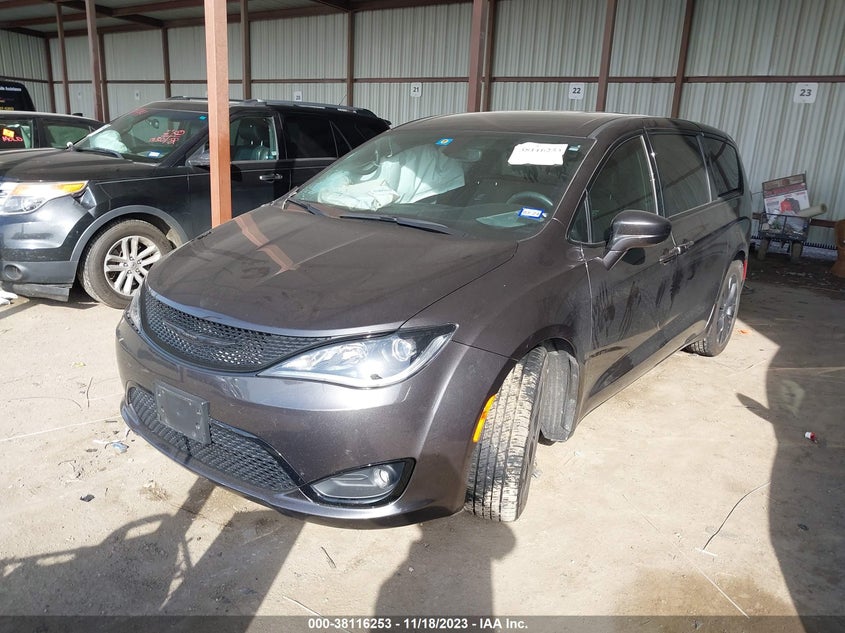 VIN 2C4RC1FG7LR286223 2020 CHRYSLER PACIFICA TOURING