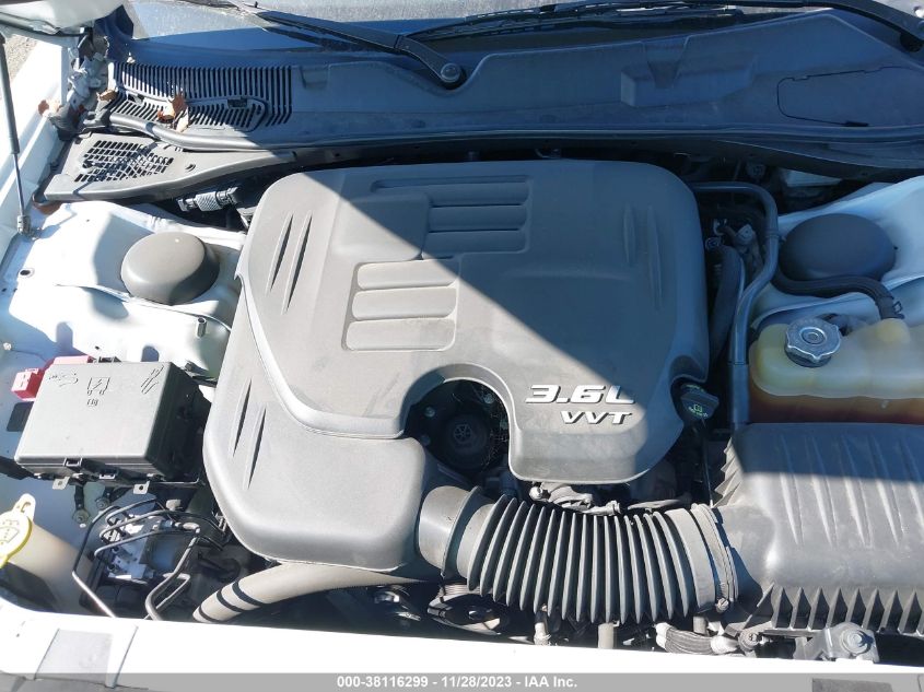 2019 DODGE CHALLENGER SXT - 2C3CDZAG1KH744226