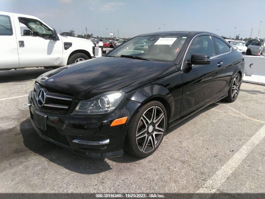 2013 MERCEDES-BENZ C 250 WDDGJ4HB5DG049433
