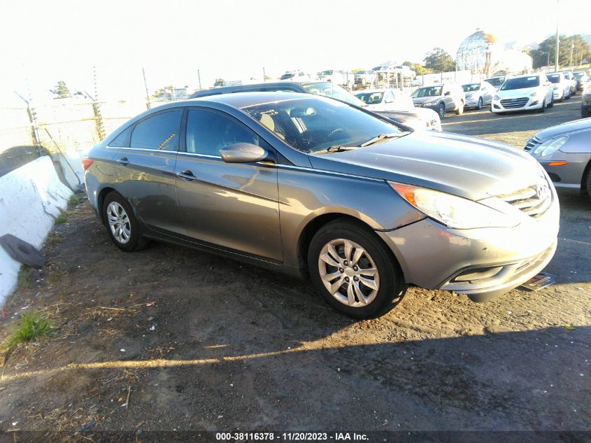 2013 HYUNDAI SONATA GLS PZEV - 5NPEB4AC1DH547352