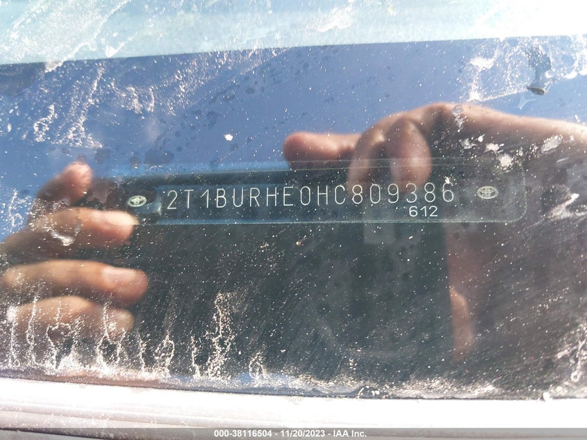 VIN 2T1BURHE0HC809386 2017 TOYOTA COROLLA LE